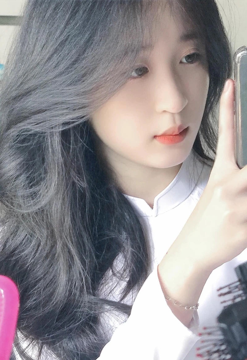 Ảnh Gái MMLIVE Chụp Ảnh Trước Gương Xinh