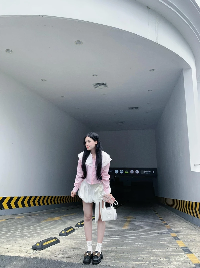 Gái xinh chụp ảnh sexy toát lên vẻ gợi cảm, quyến rũ mọi ánh nhìn