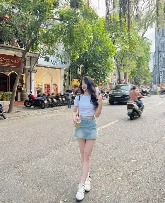 Gái xinh chụp ảnh sexy thu hút ánh nhìn với vẻ quyến rũ mạnh mẽ