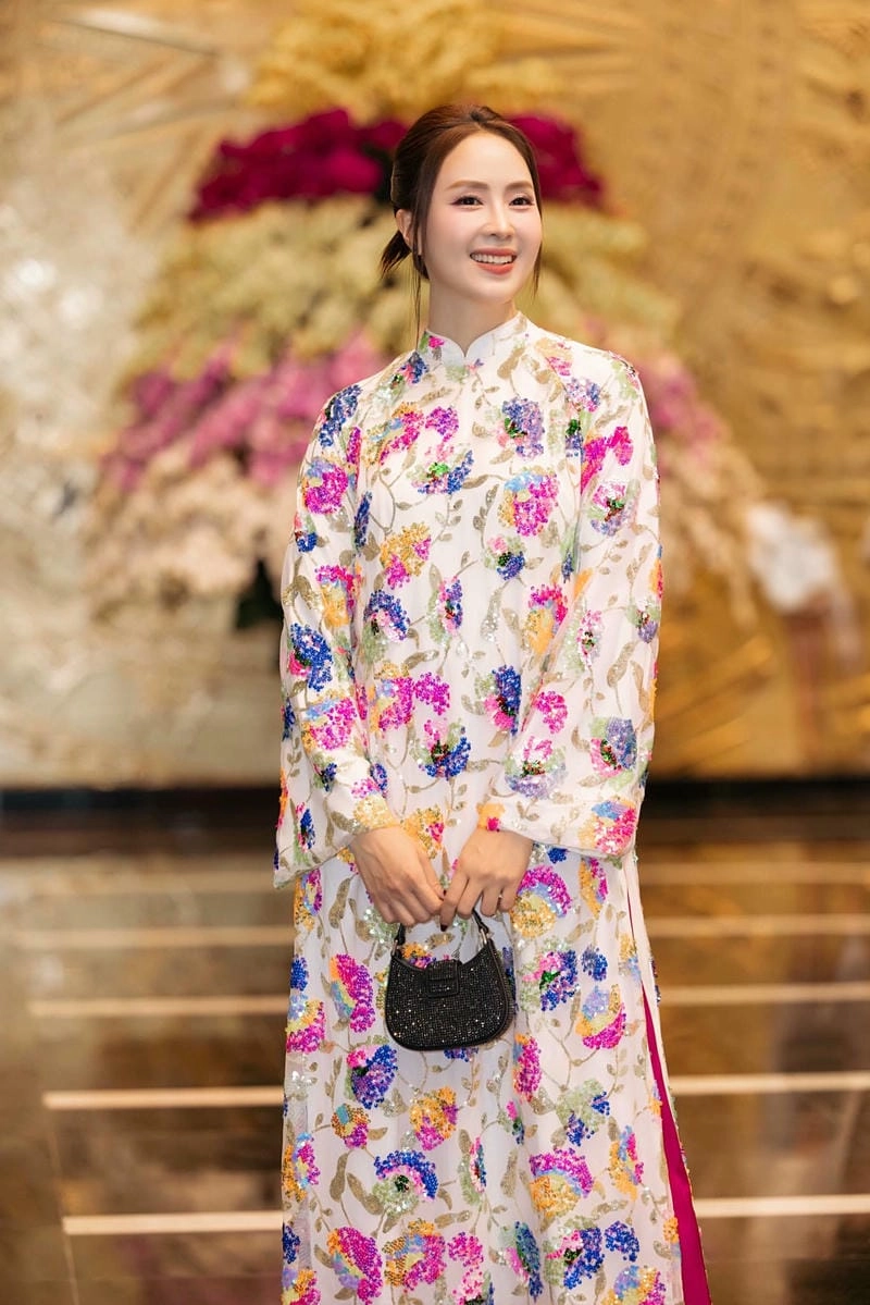 Mmlive Idol | Những Khoảnh Khắc Hồng Diễm đầy Nữ Tính Và Ngọt Ngào