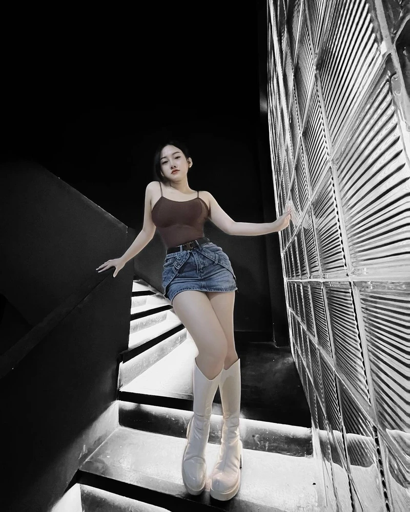 Mmlive Idol | Ngắm Nhìn Bộ ảnh Gái Xinh Karaoke đẹp Và Quyến Rũ, Không Thể Bỏ Qua