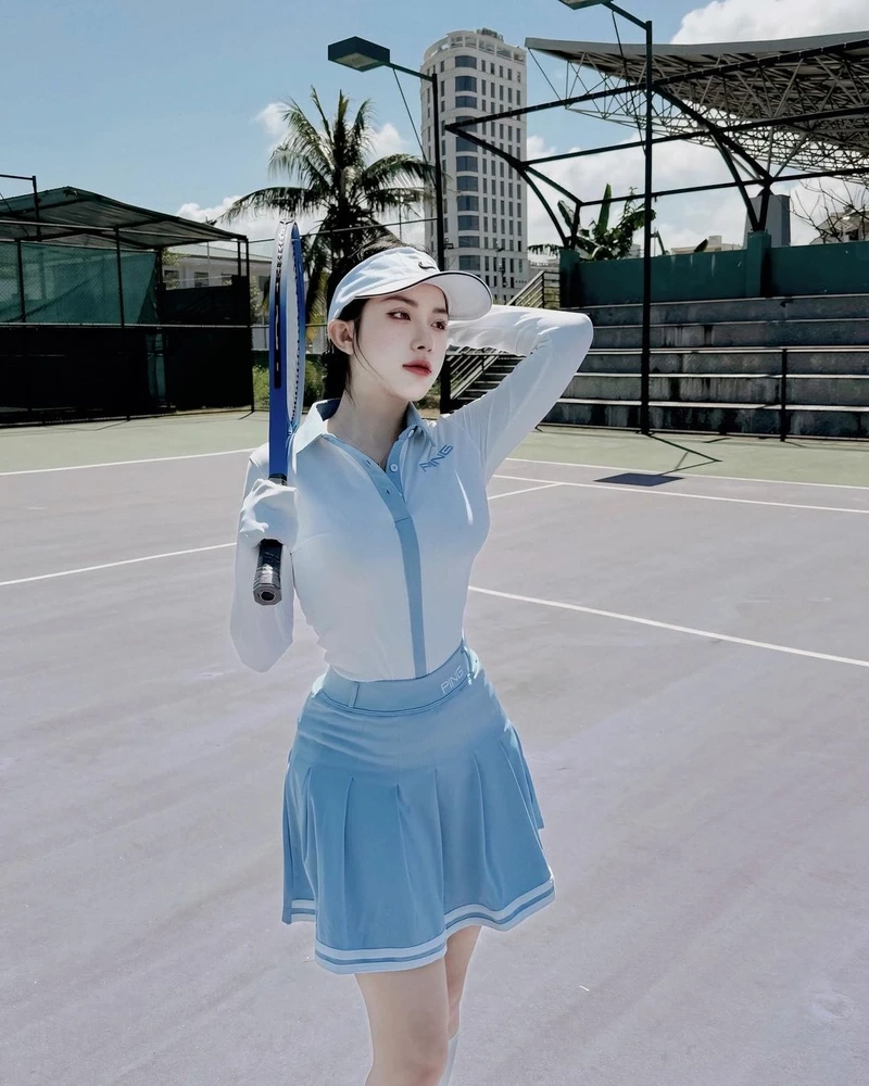 Váy trắng xinh đẹp cho nữ, phù hợp cho mọi hoàn cảnh và dịp live MMLive Idol