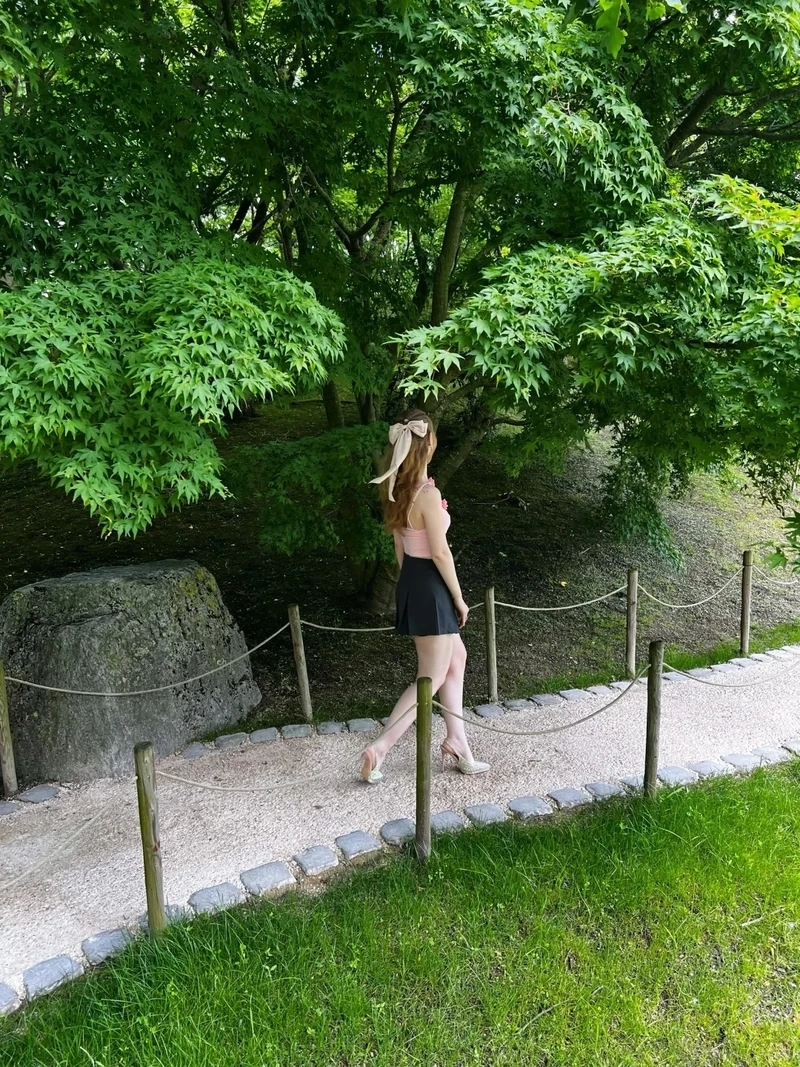 Gái Tây TikTok với nét đẹp tự nhiên khiến mọi người say mê