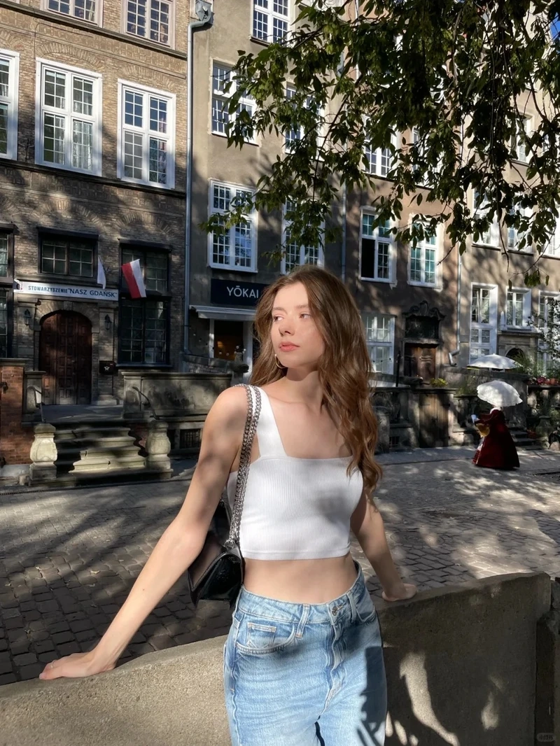 Gái xinh TikTok Hàn Quốc nổi bật với nét đẹp thanh thoát, nhẹ nhàng