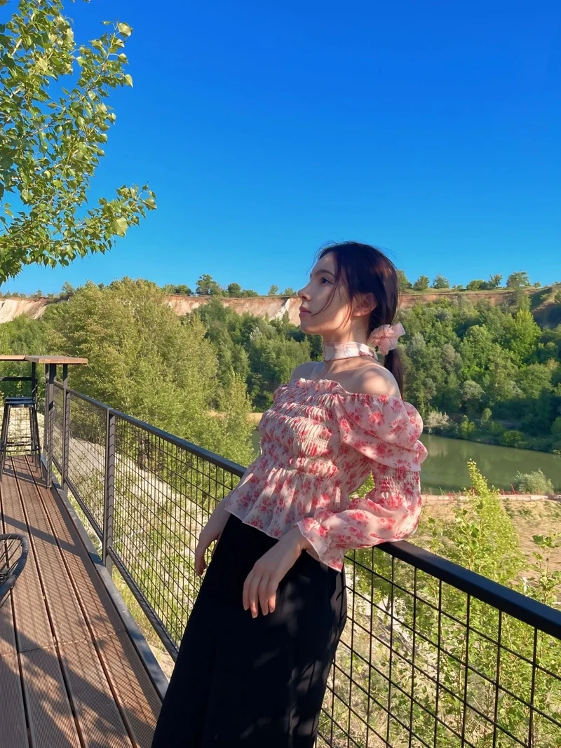 TikTok gái xinh MMLive Idol cute nổi bật với nét đẹp thanh thoát và dễ mến