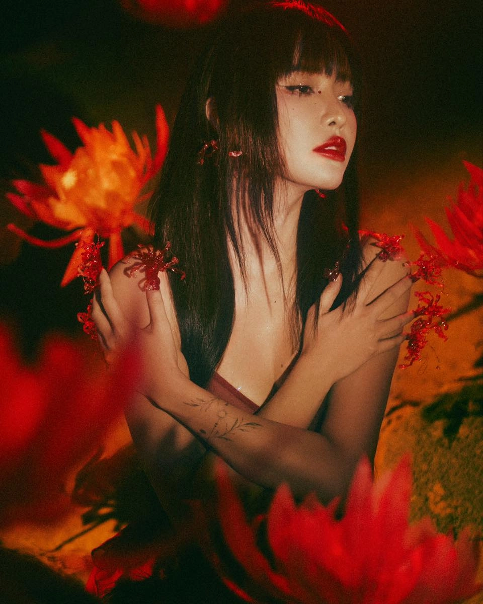 Cùng ngắm Bích Phương cuốn hút