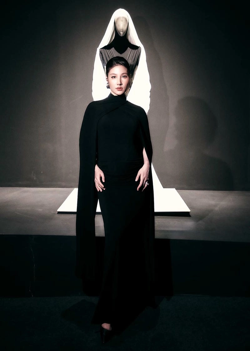 Săn những ảnh mới nhất của Diễm My 9x cuốn hút