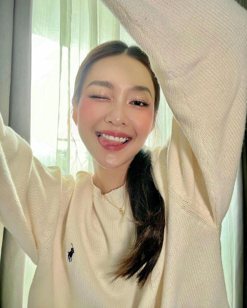 Khả Ngân 11 tháng 5 ngày cực cuốn hút