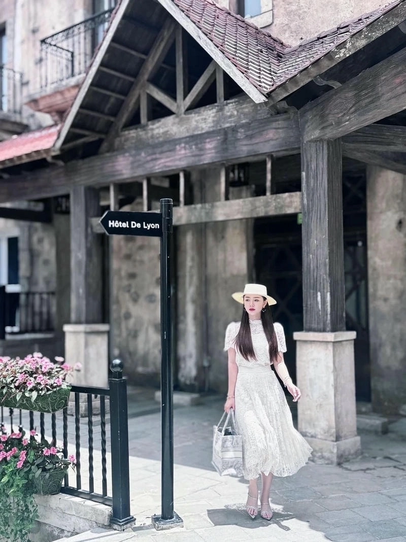 Quỳnh Kool sinh năm 1995 tại Hà Nội